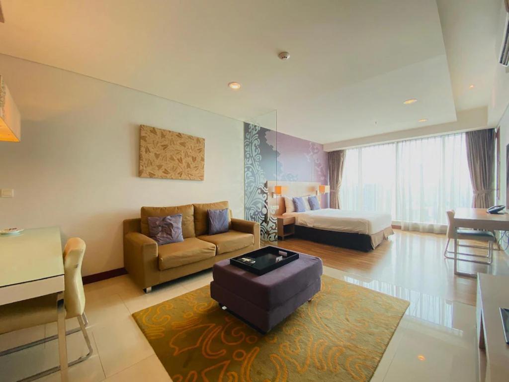 The H Tower Rasuna Suites Kuningan Jakarta By Villaloka Kültér fotó