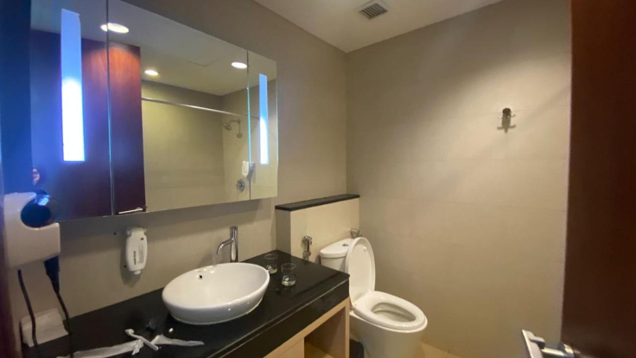 The H Tower Rasuna Suites Kuningan Jakarta By Villaloka Kültér fotó