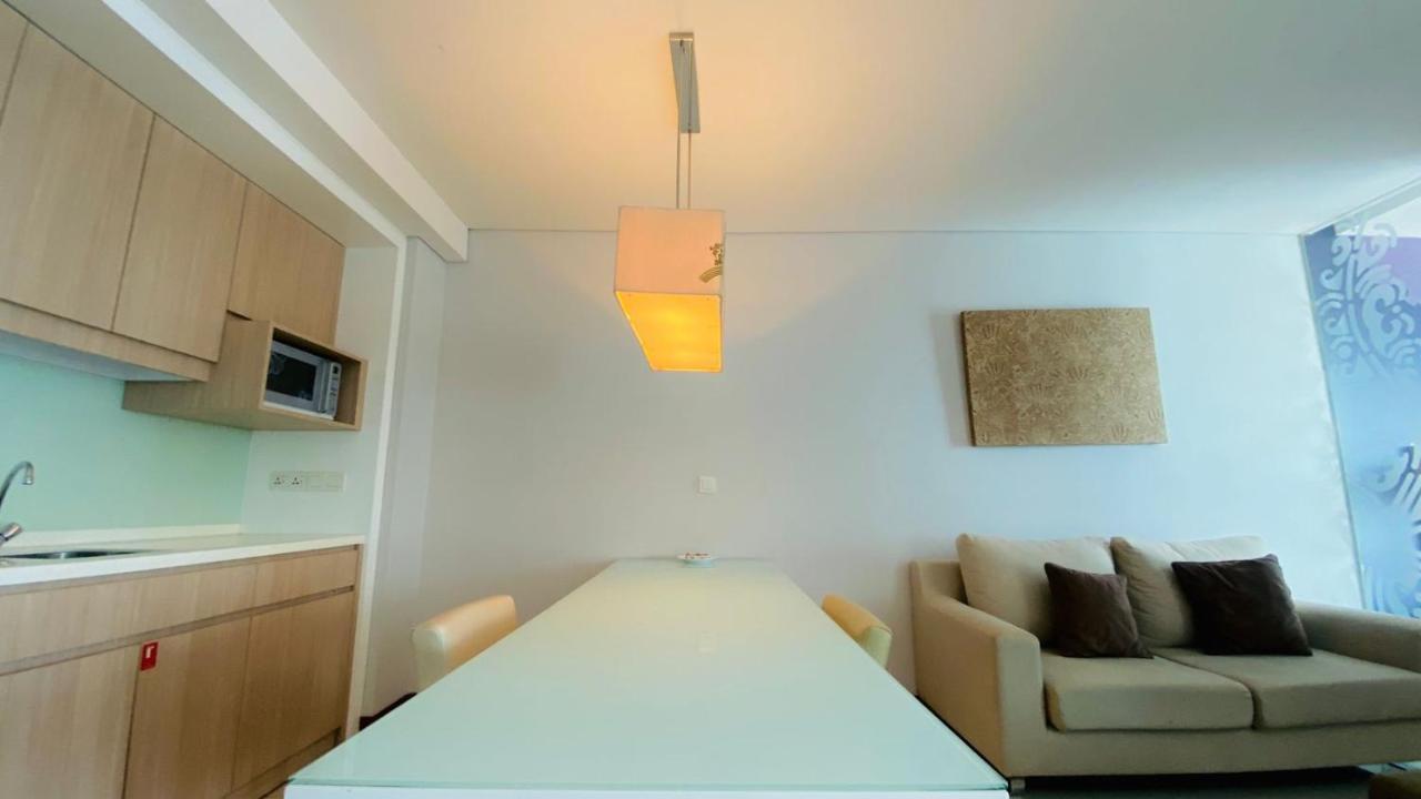 The H Tower Rasuna Suites Kuningan Jakarta By Villaloka Kültér fotó