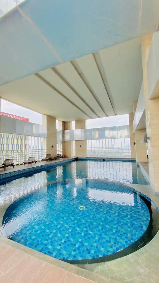 The H Tower Rasuna Suites Kuningan Jakarta By Villaloka Kültér fotó
