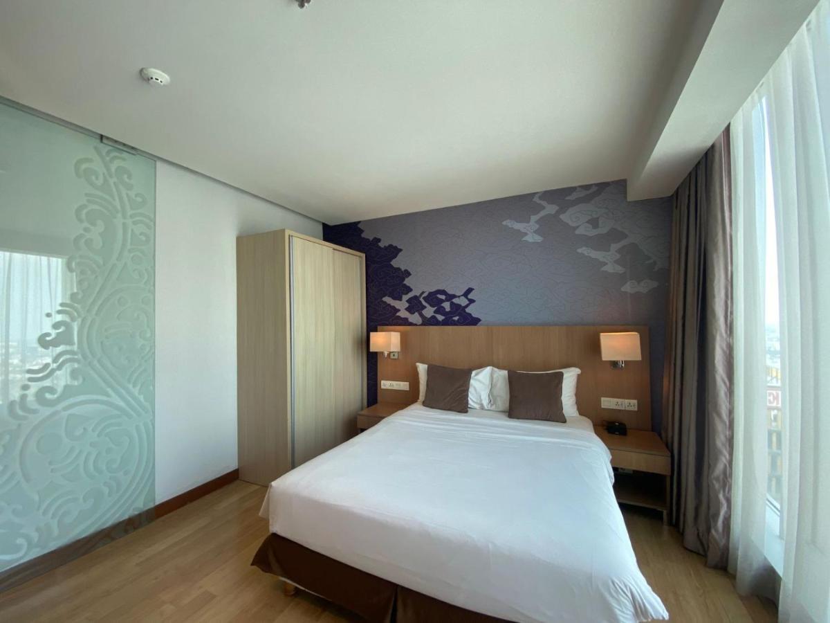 The H Tower Rasuna Suites Kuningan Jakarta By Villaloka Kültér fotó