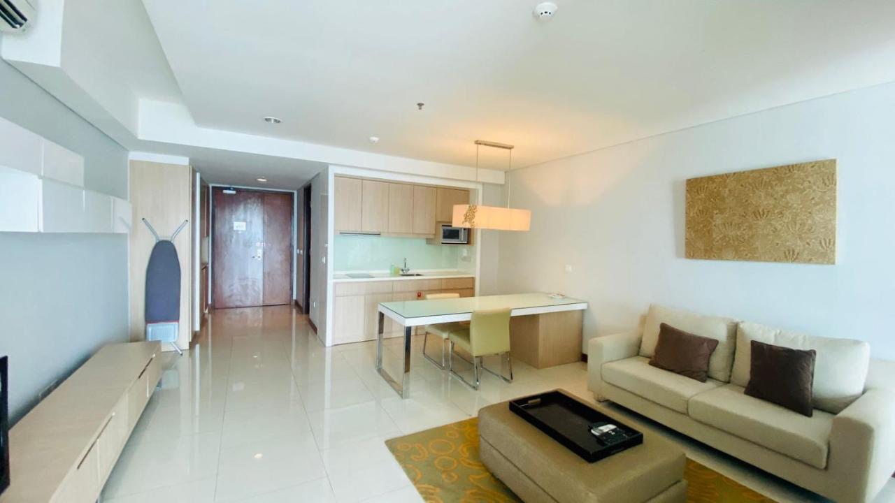 The H Tower Rasuna Suites Kuningan Jakarta By Villaloka Kültér fotó
