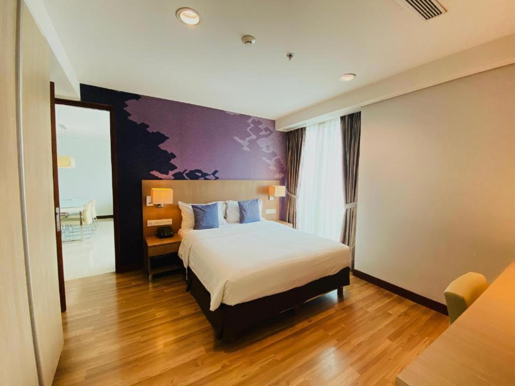 The H Tower Rasuna Suites Kuningan Jakarta By Villaloka Kültér fotó