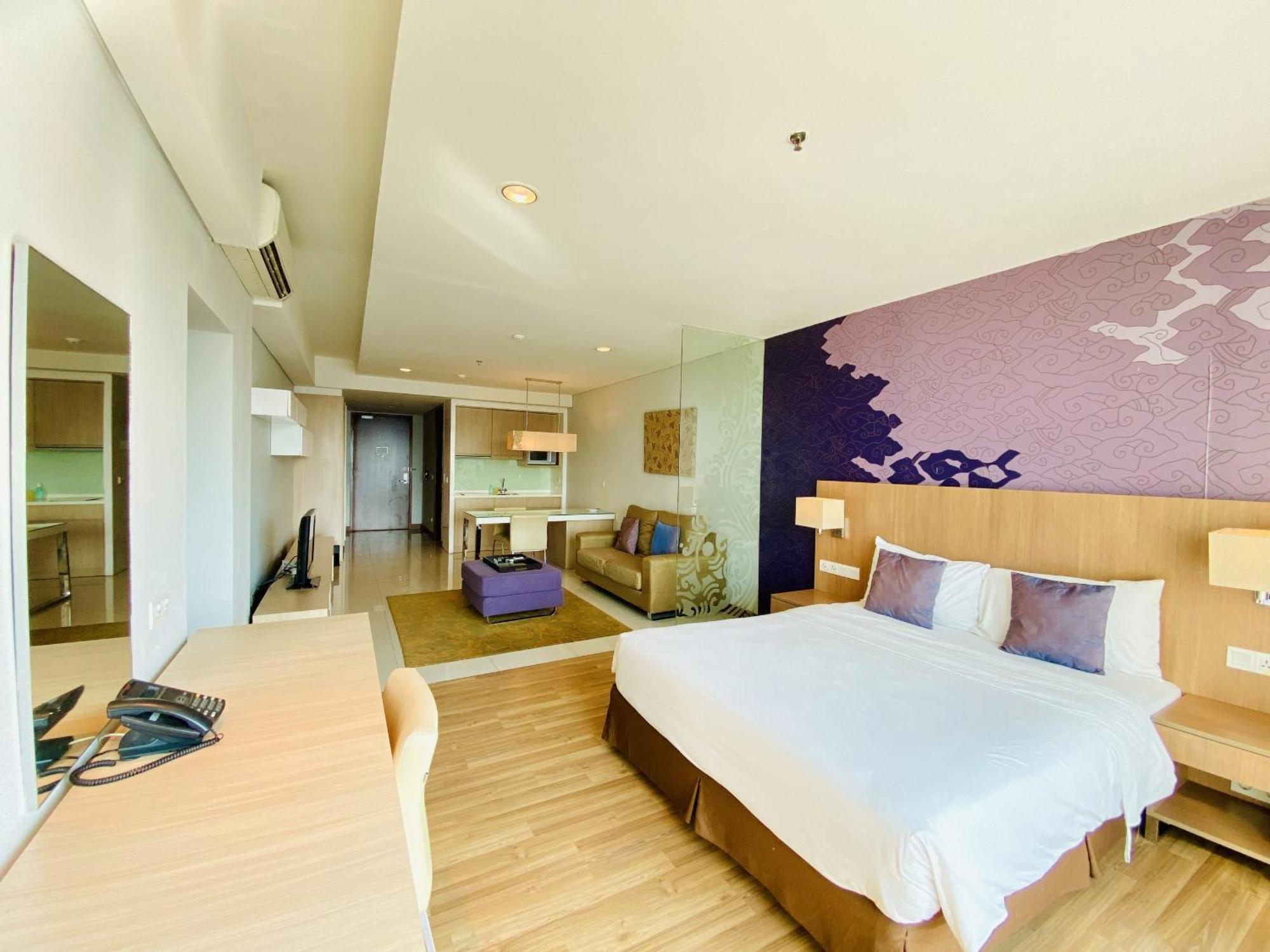 The H Tower Rasuna Suites Kuningan Jakarta By Villaloka Kültér fotó