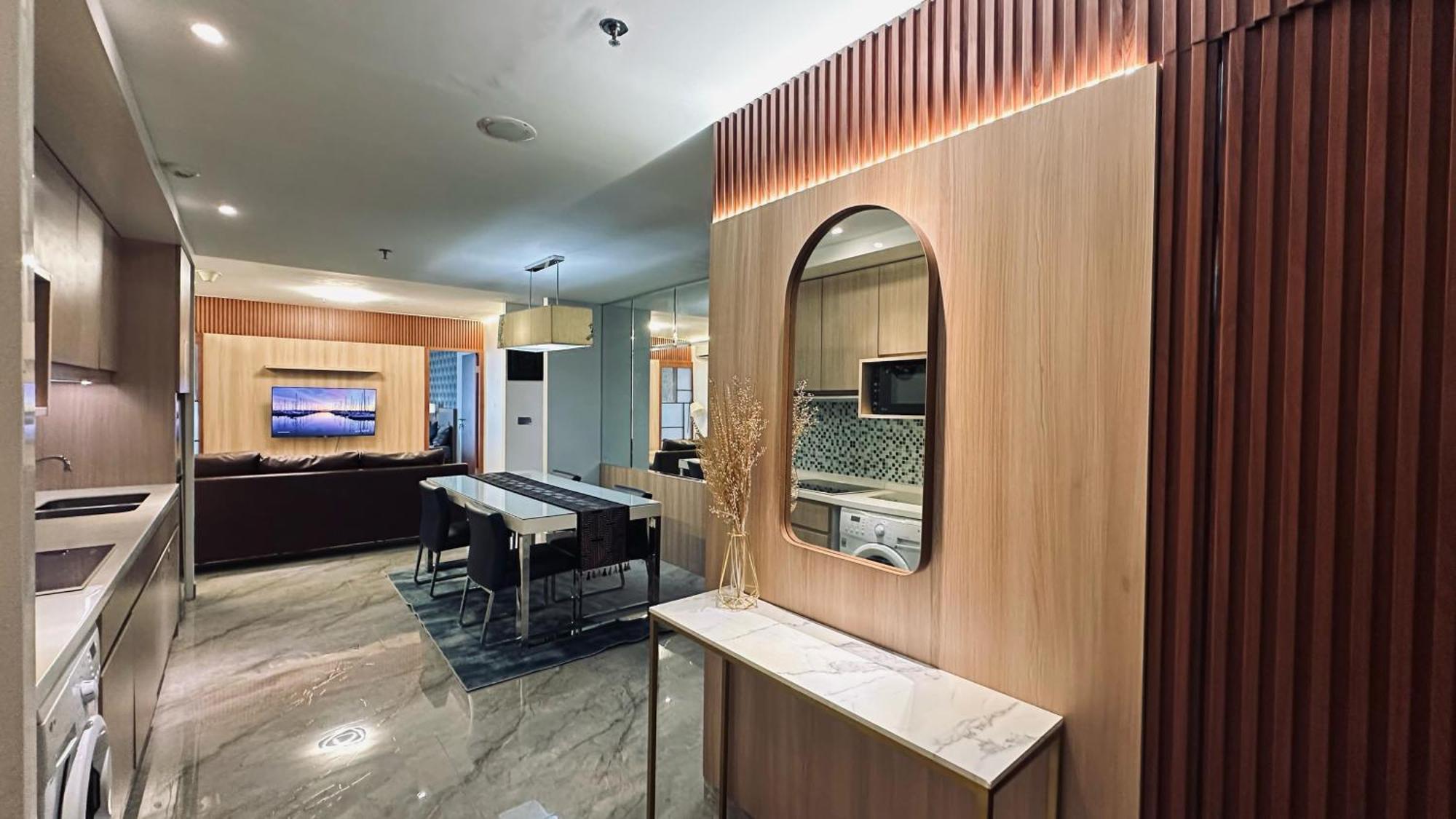 The H Tower Rasuna Suites Kuningan Jakarta By Villaloka Kültér fotó