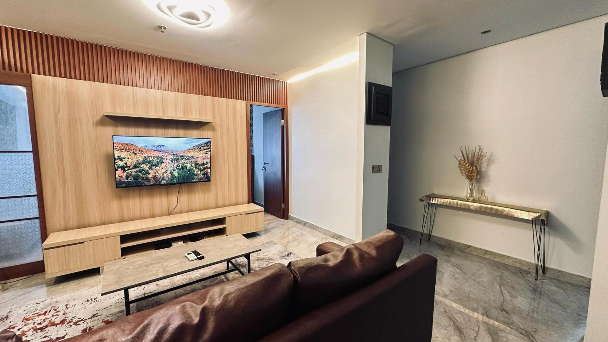 The H Tower Rasuna Suites Kuningan Jakarta By Villaloka Kültér fotó